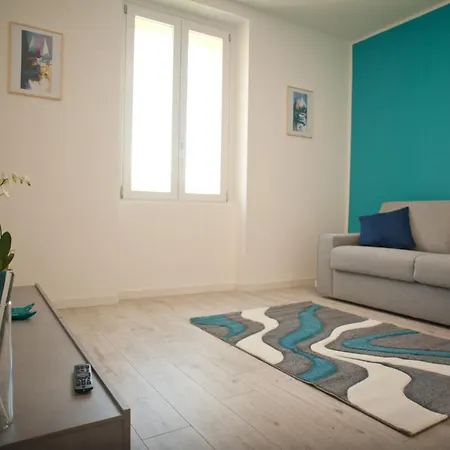 Veronese 4 Apartment
