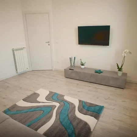 Apartment Veronese 4 Triest